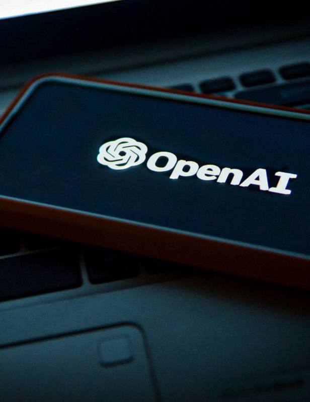 Иллюстрация к новости: Семья умершей женщины подала иск к OpenAI из-за советов ChatGPT